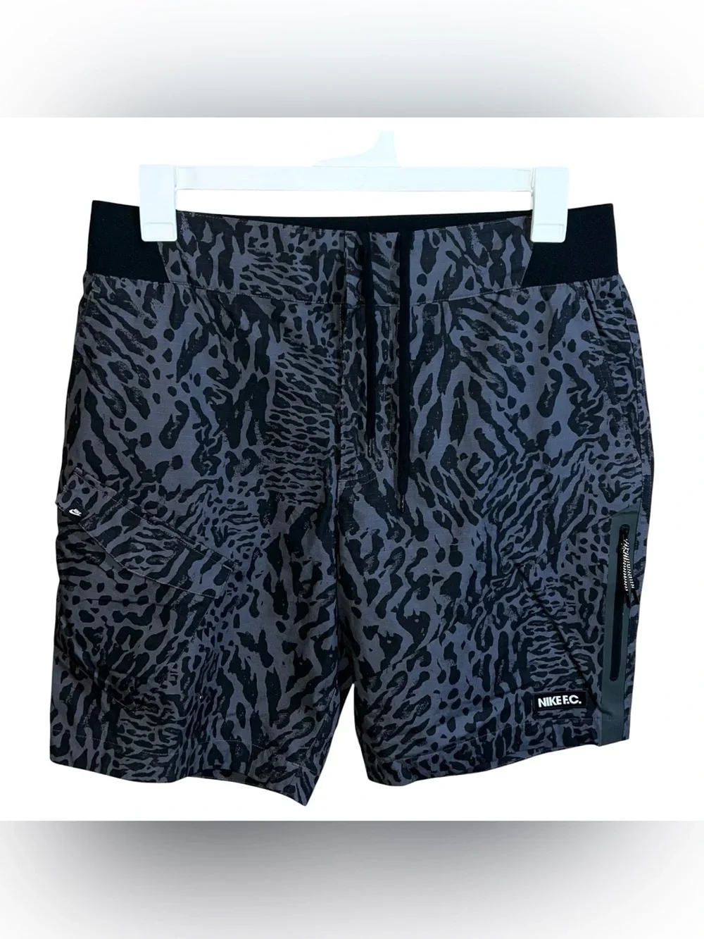 Nike F.C. Safari Print Cargo Shorts Men’s L Grey Black